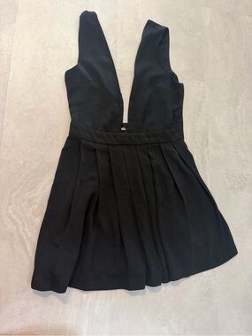 Zara Black Sleeveless V-Neck Mini Dress